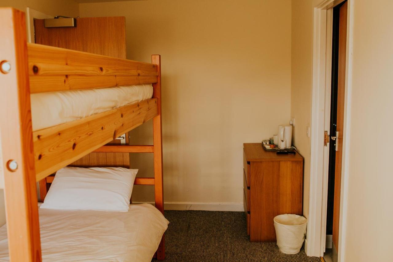 Uist Travel Accommodation Daliburgh  Ngoại thất bức ảnh