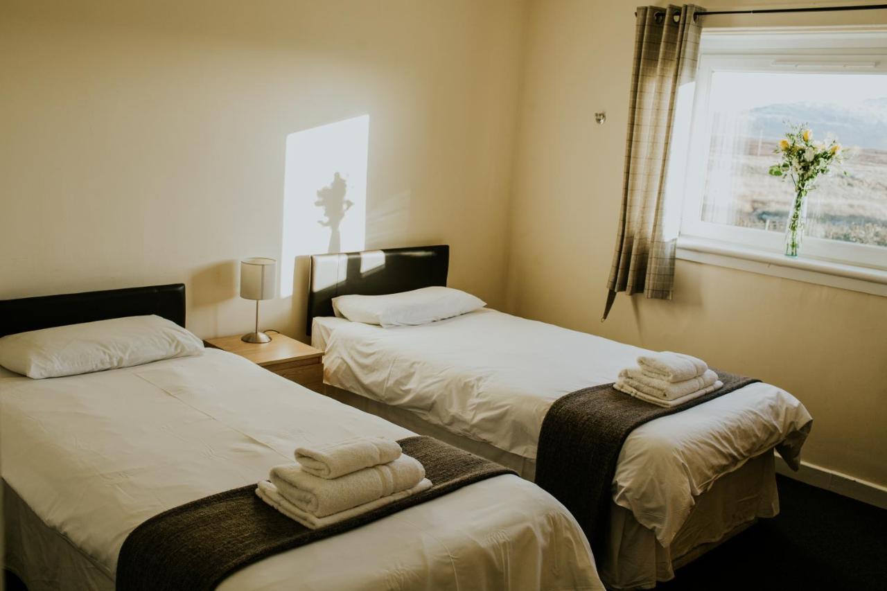 Uist Travel Accommodation Daliburgh  Ngoại thất bức ảnh